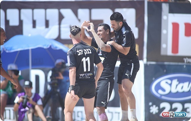שחקני ראש העין (סטראבו)